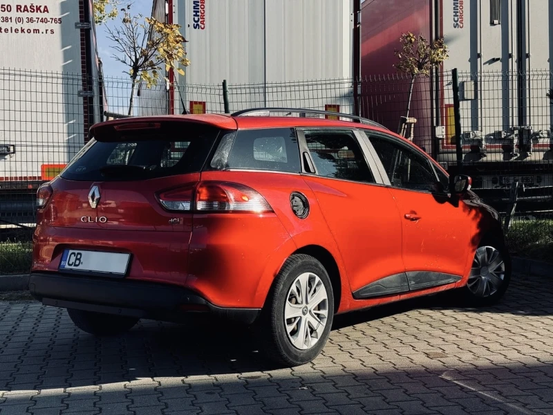 Renault Clio 1.5 dCi Комби, снимка 4 - Автомобили и джипове - 47854996