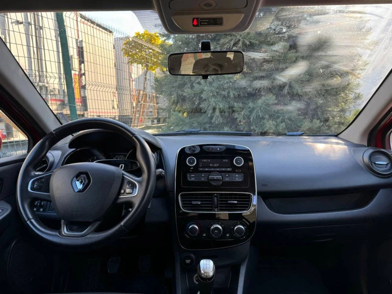 Renault Clio 1.5 dCi Комби, снимка 8 - Автомобили и джипове - 47854996