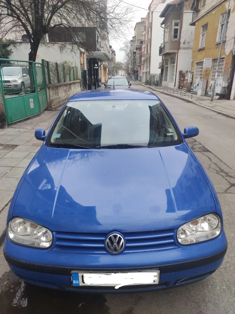 VW Golf 1.6, снимка 1 - Автомобили и джипове - 48236400