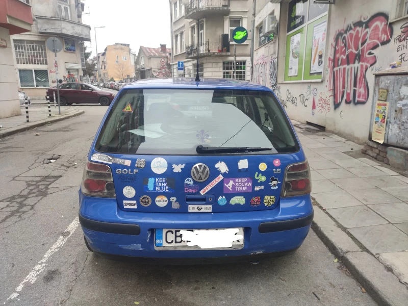 VW Golf 1.6, снимка 4 - Автомобили и джипове - 48236400