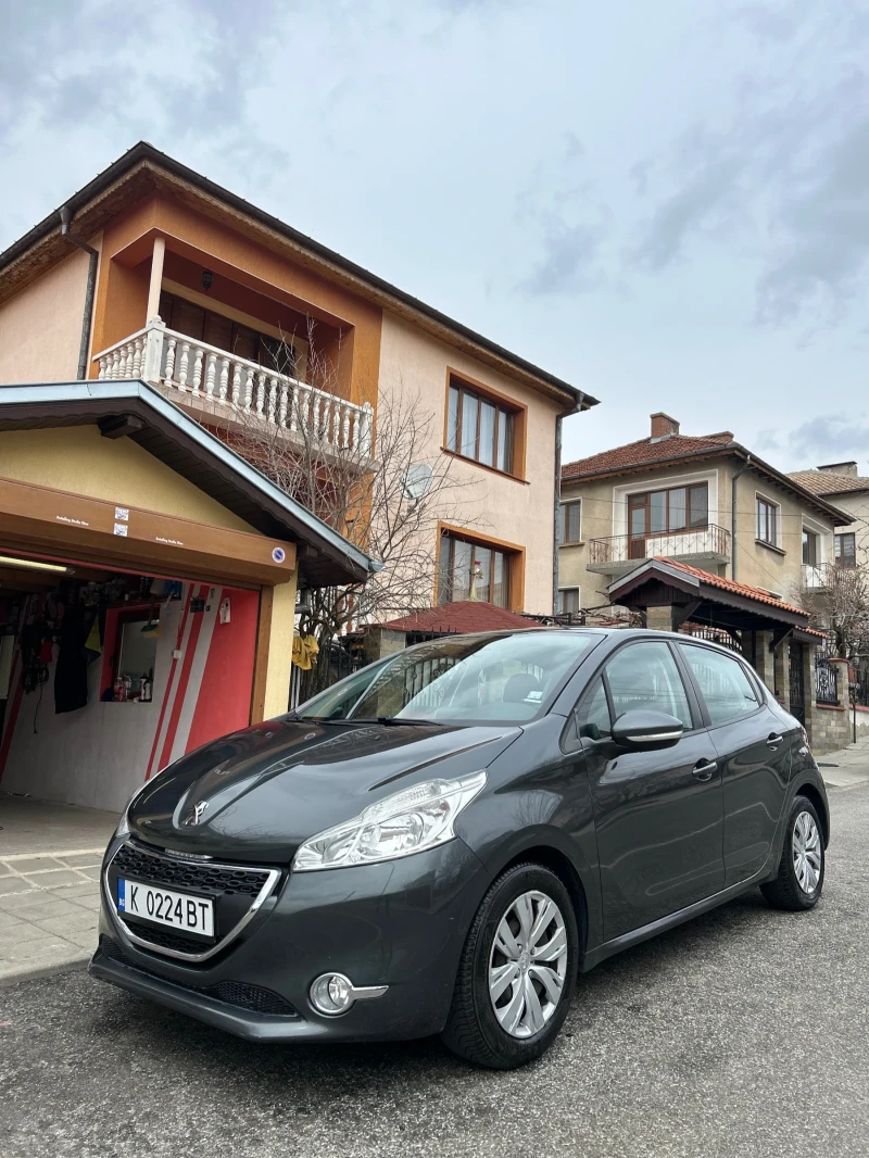 Peugeot 208 1.2i, снимка 1 - Автомобили и джипове - 49606966