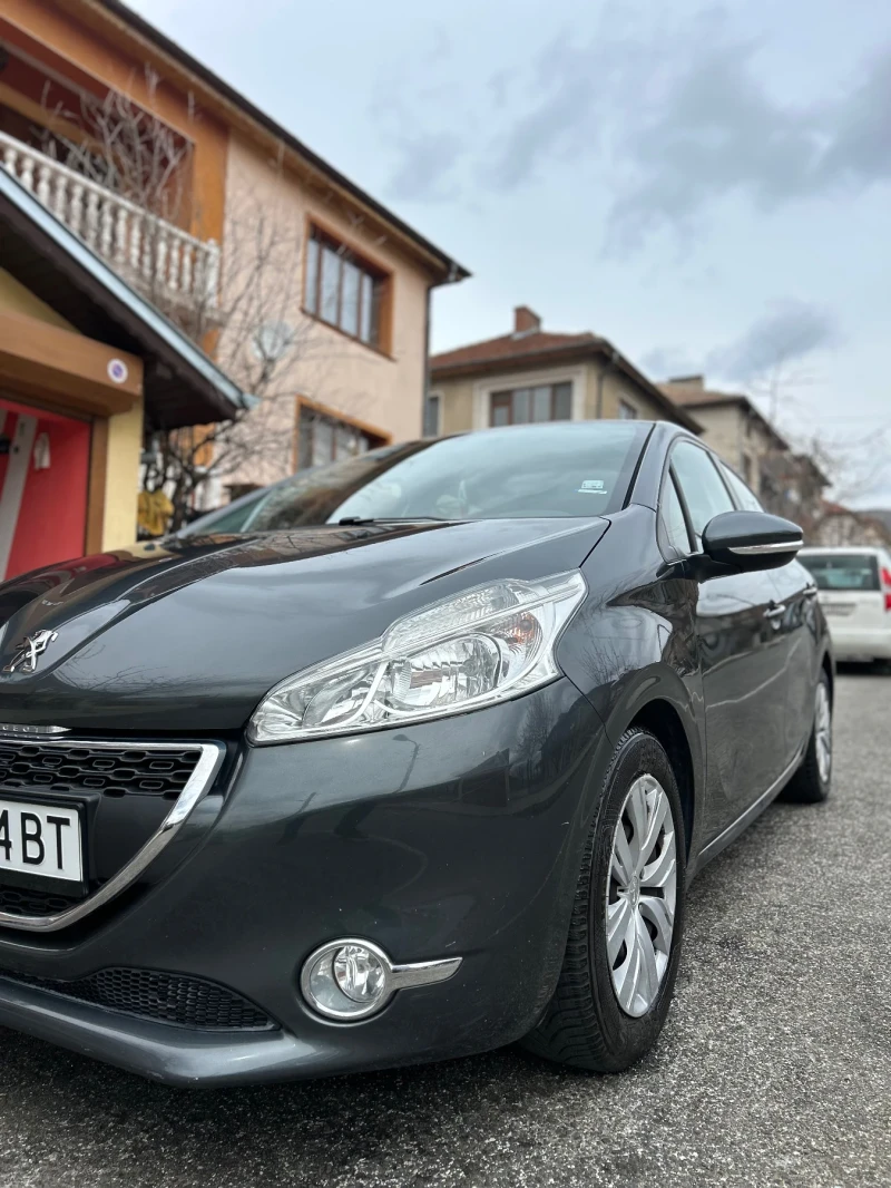 Peugeot 208 1.2i, снимка 2 - Автомобили и джипове - 49606966