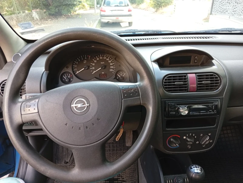 Opel Corsa C, снимка 6 - Автомобили и джипове - 52437539