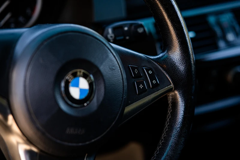 BMW 530, снимка 9 - Автомобили и джипове - 52001232