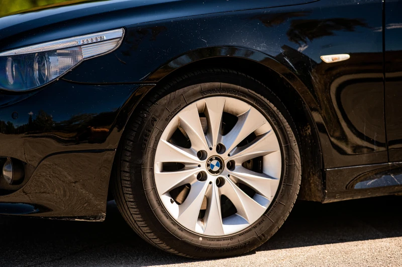 BMW 530, снимка 6 - Автомобили и джипове - 52001232