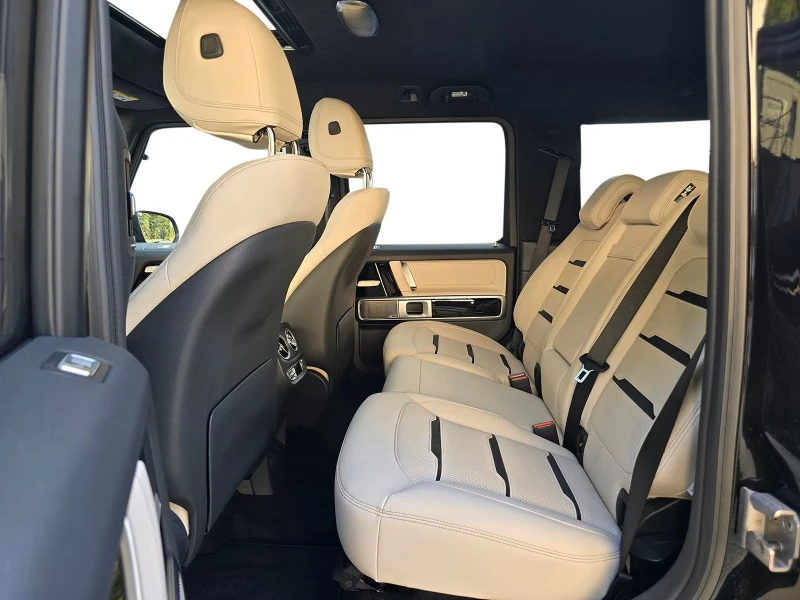 Mercedes-Benz G 63 AMG  LED/NAVI/HUD/CAMERA/NEW/, снимка 15 - Автомобили и джипове - 52155085