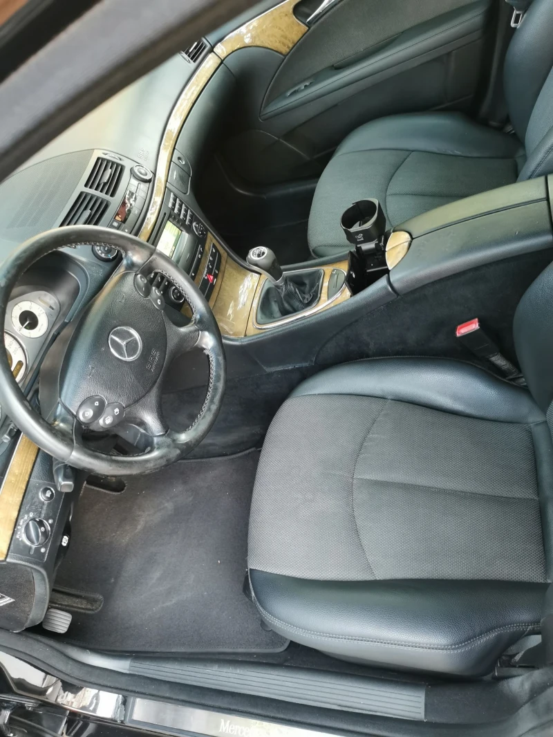 Mercedes-Benz E 220 2.2 cdi 170к , снимка 9 - Автомобили и джипове - 52206390