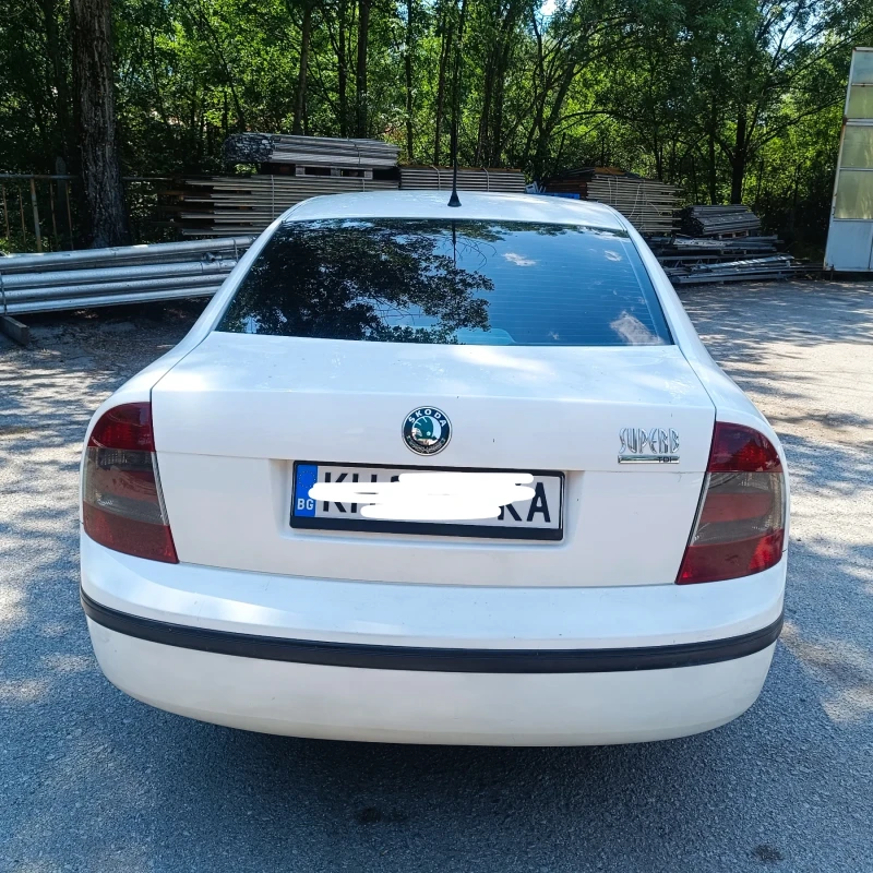 Skoda Superb 1.9, снимка 2 - Автомобили и джипове - 52574793