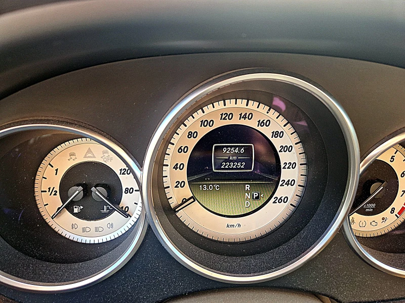 Mercedes-Benz CLS 500, снимка 9 - Автомобили и джипове - 52619635