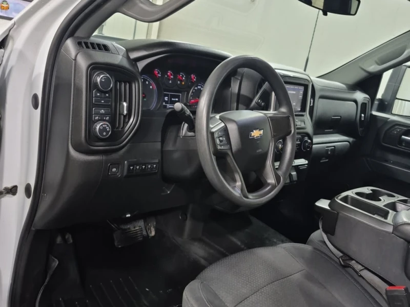 Chevrolet Silverado * WORK TRUCK CREW CAB LONG BED * CARFAX * БЕЗ ПЪРВ, снимка 9 - Автомобили и джипове - 52919868