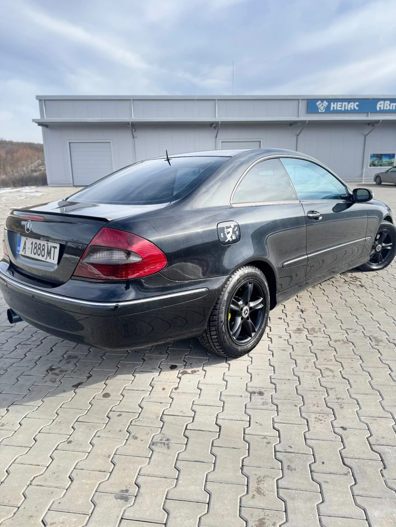 Mercedes-Benz CLK 270, снимка 5 - Автомобили и джипове - 53174616
