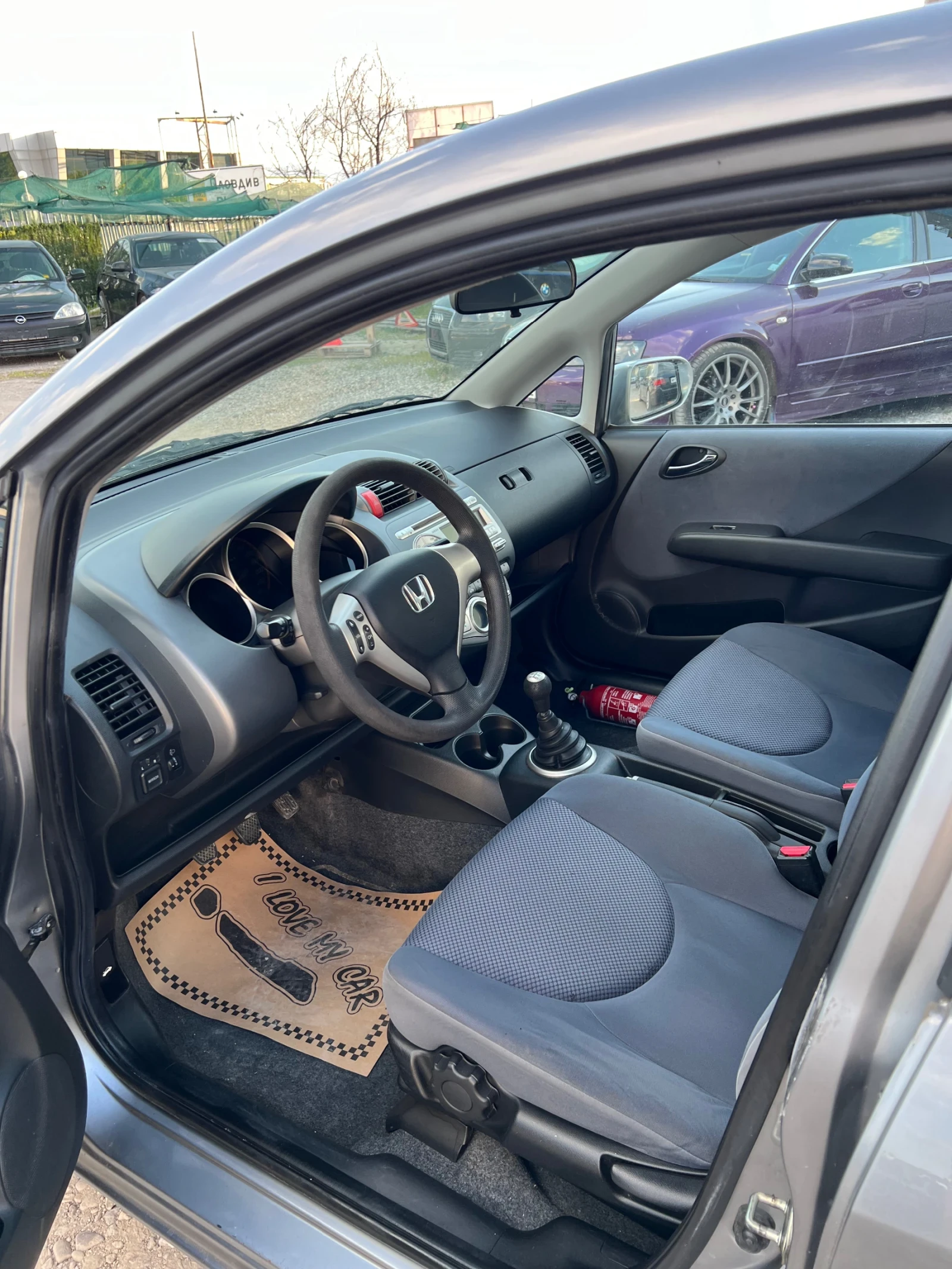 Honda Jazz 1.3i  - изображение 3