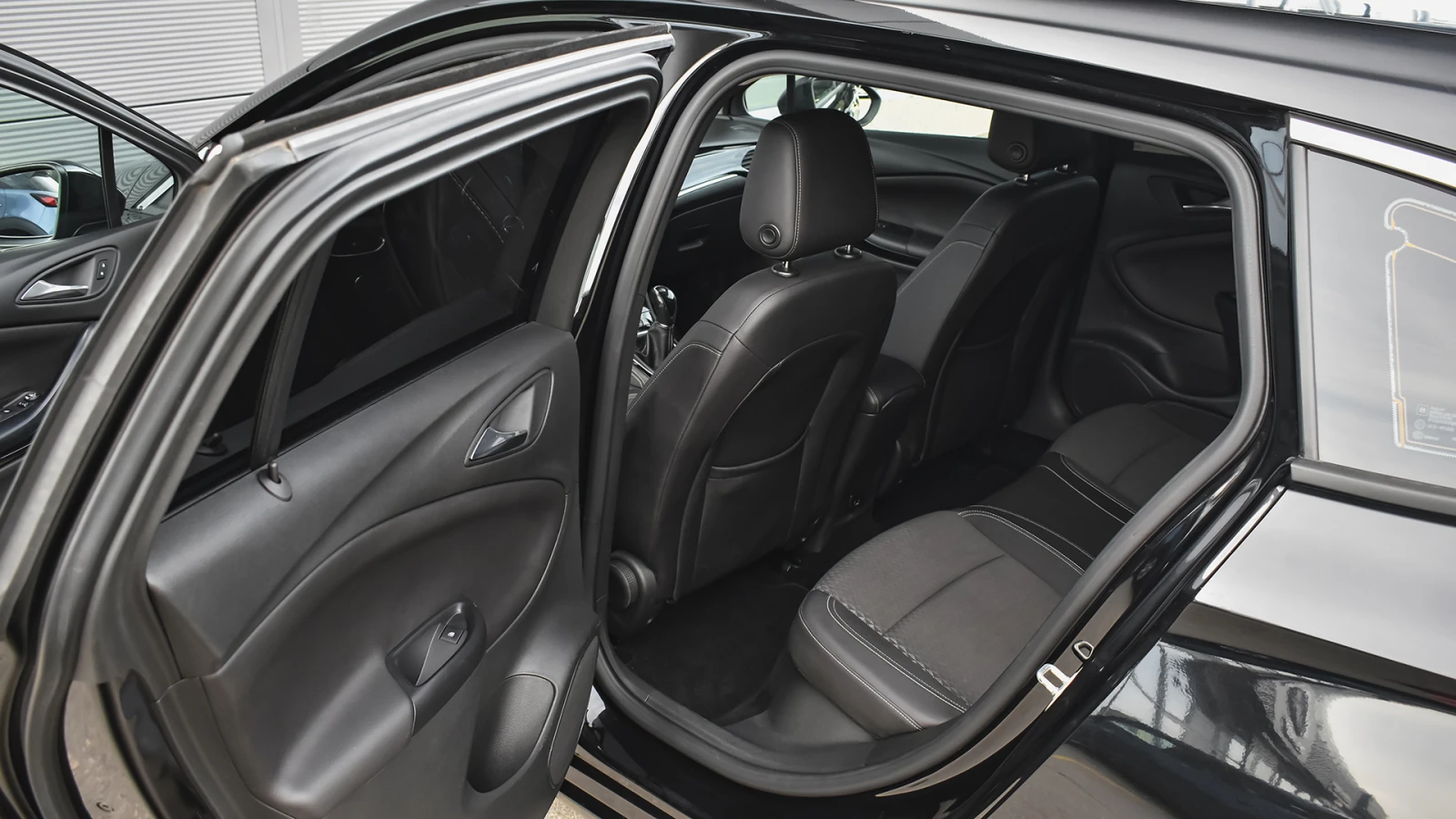 Opel Astra Sports Tourer 1.6d Innovation - изображение 9