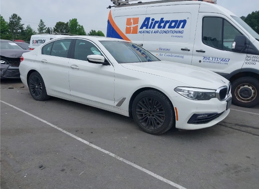 BMW 530 I XDRIVE Камера* Ambient* Подгрев* Keyless*  - изображение 5