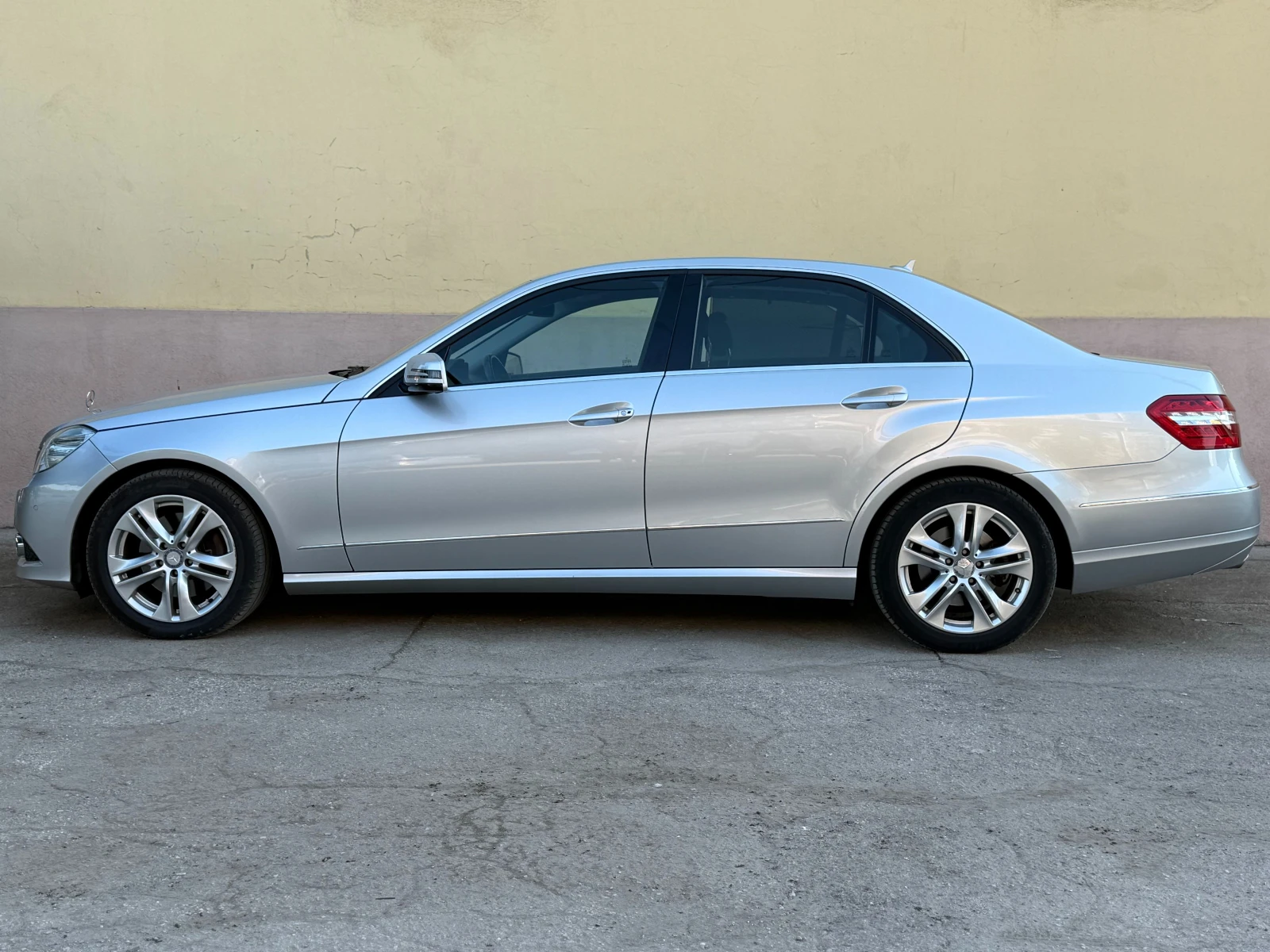 Mercedes-Benz E 350 Япония 130000км - изображение 7