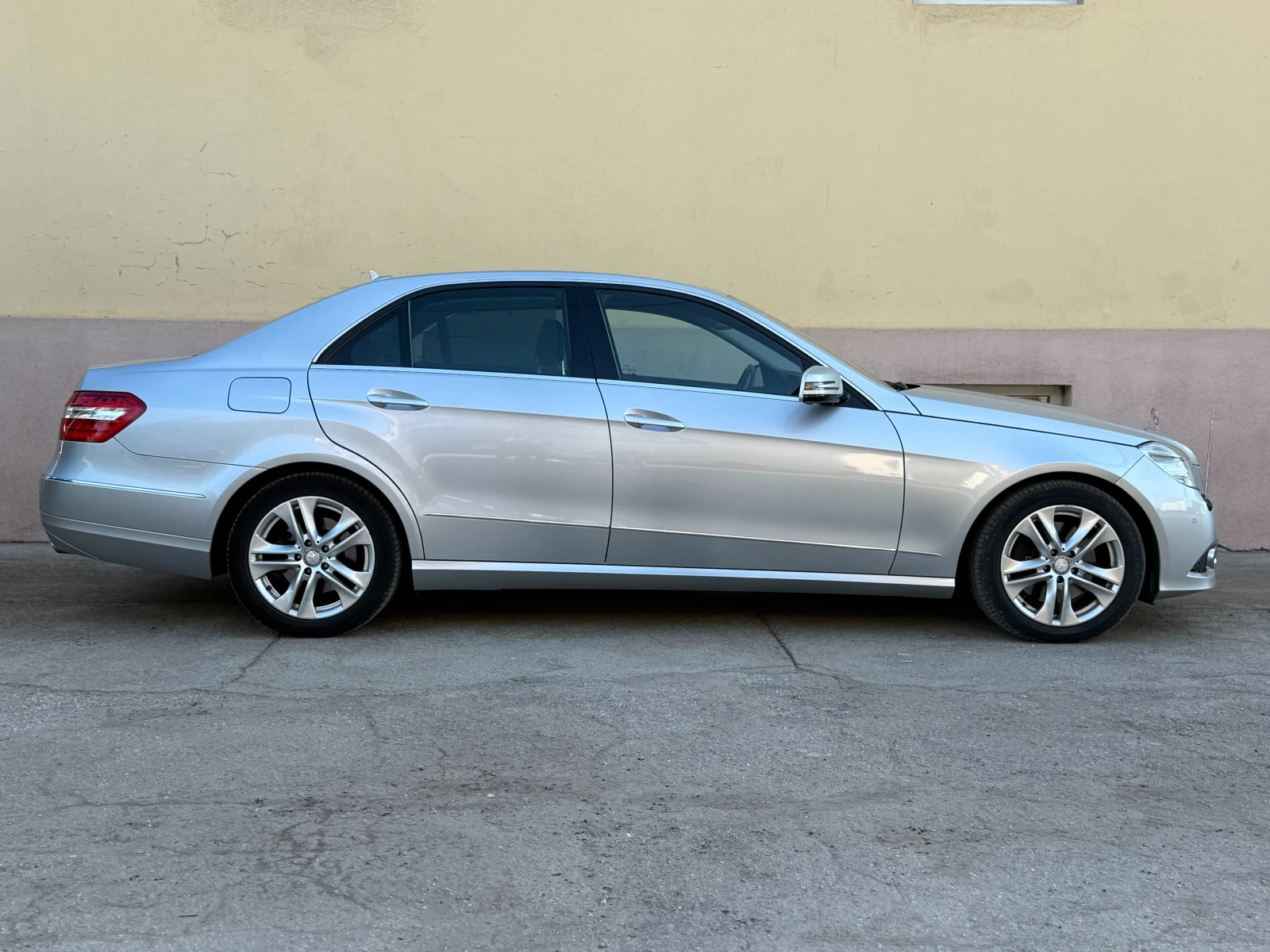 Mercedes-Benz E 350 Япония 130000км - изображение 8