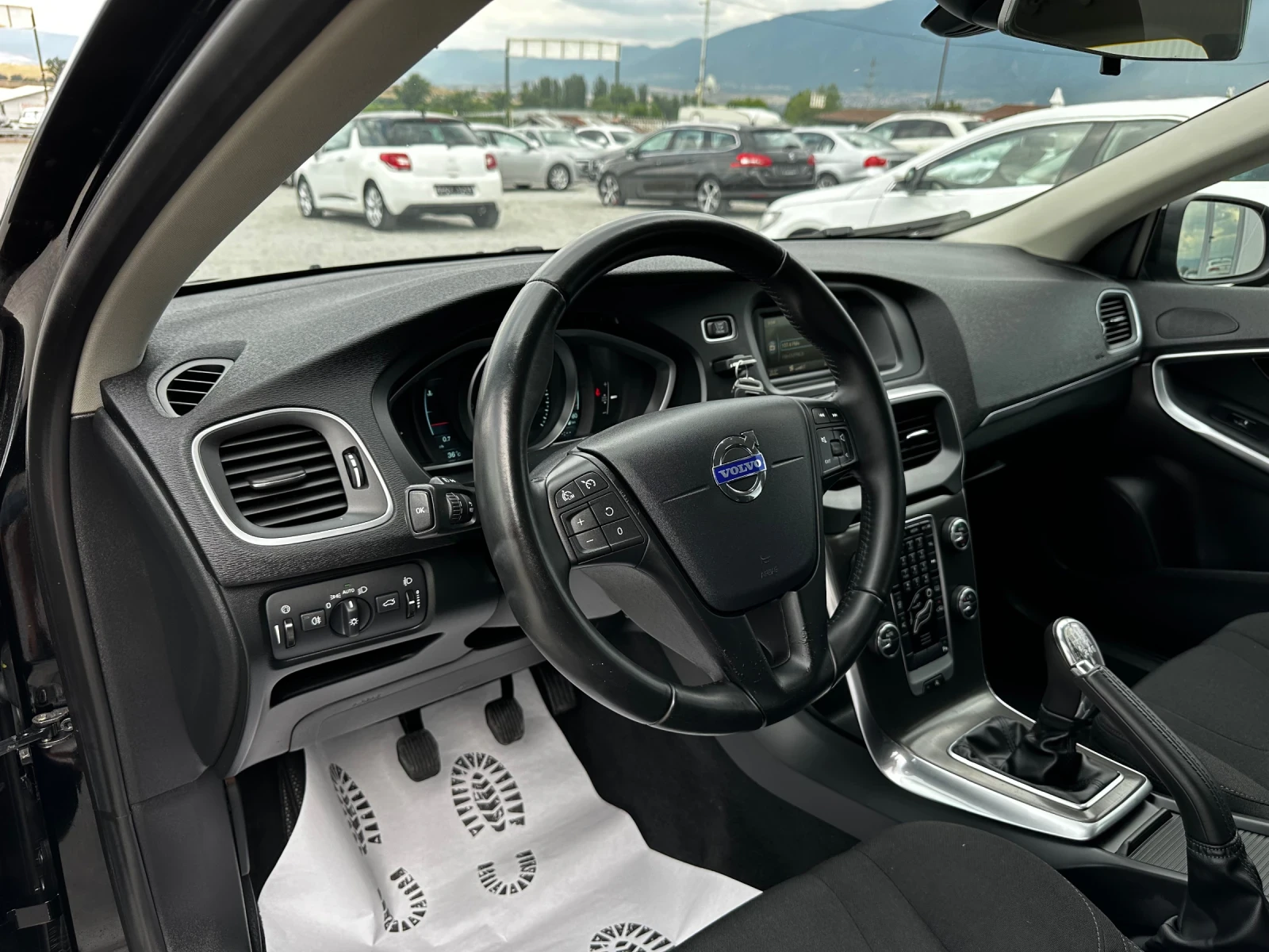 Volvo V40 1.6d-140000км-КЛИМАТРОНИК-NEW-TOP - изображение 10