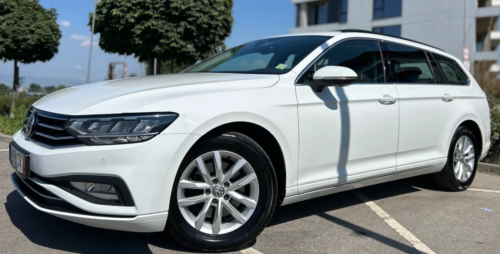 VW Passat DISTRONIC* КАТО НОВ - изображение 7