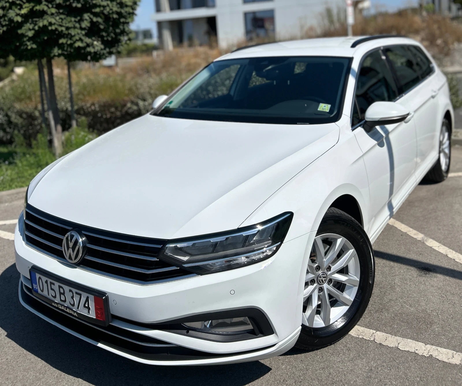 VW Passat DISTRONIC* КАТО НОВ - изображение 6