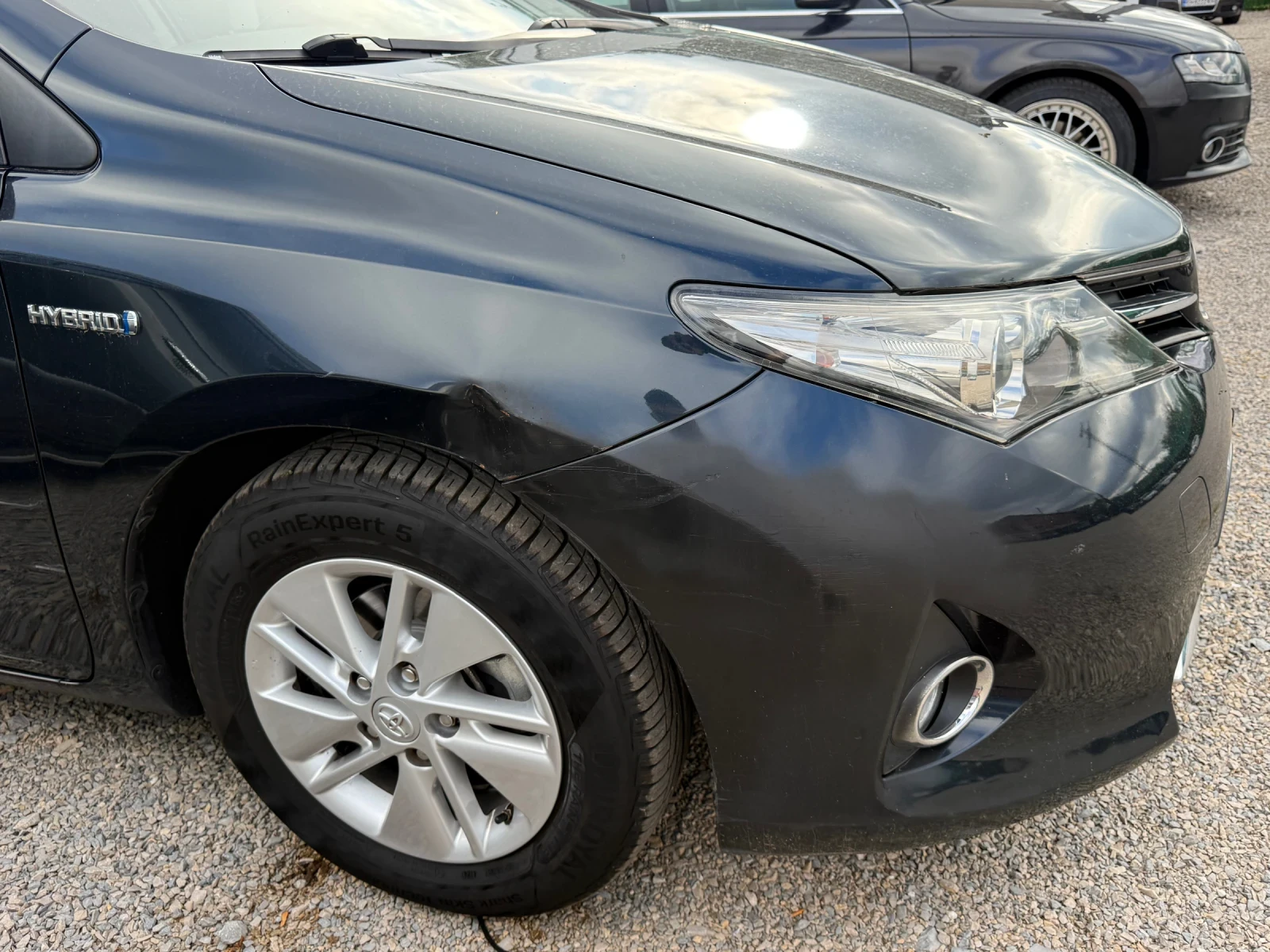 Toyota Auris 1.8 hybrid - изображение 9