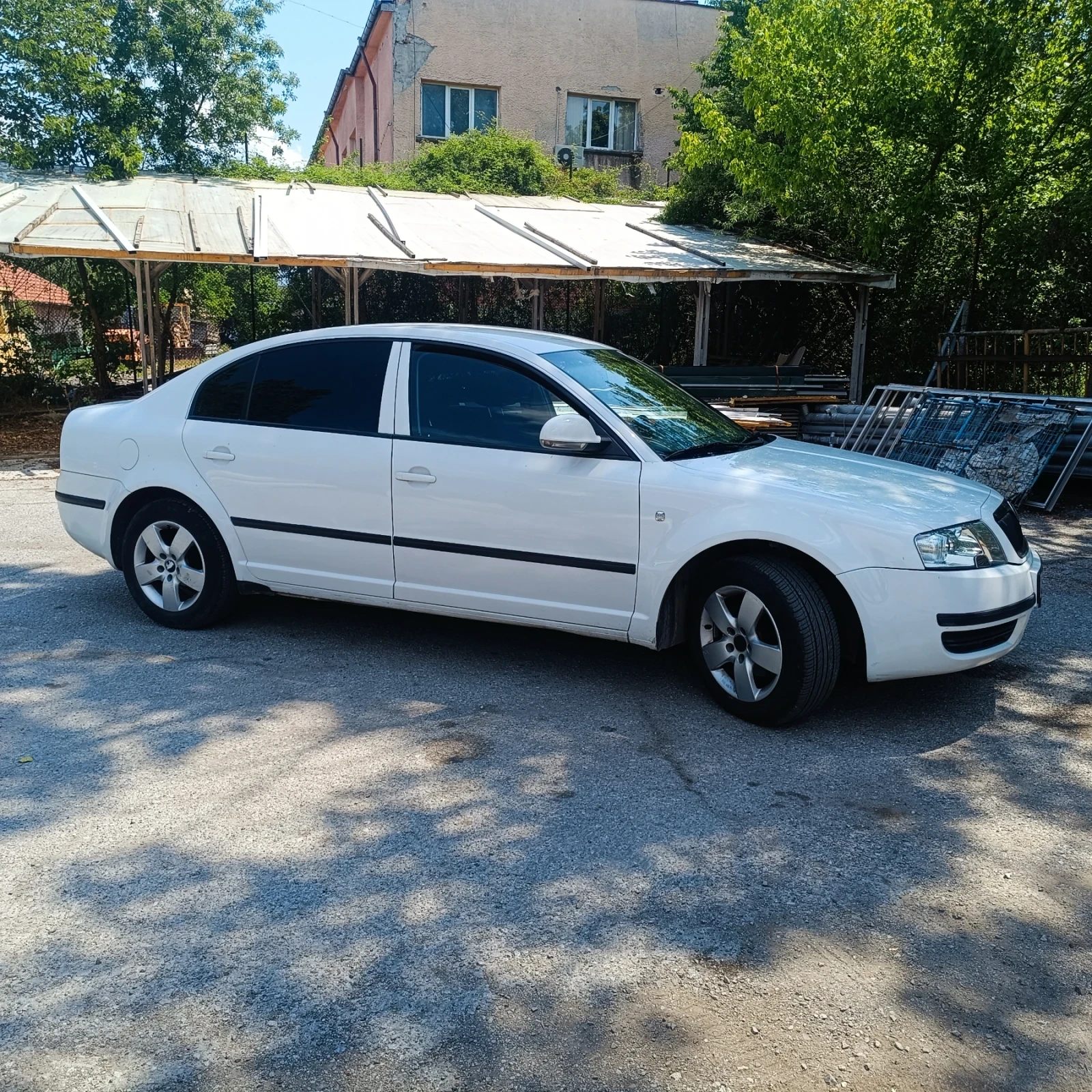 Skoda Superb 1.9 | Mobile.bg   3