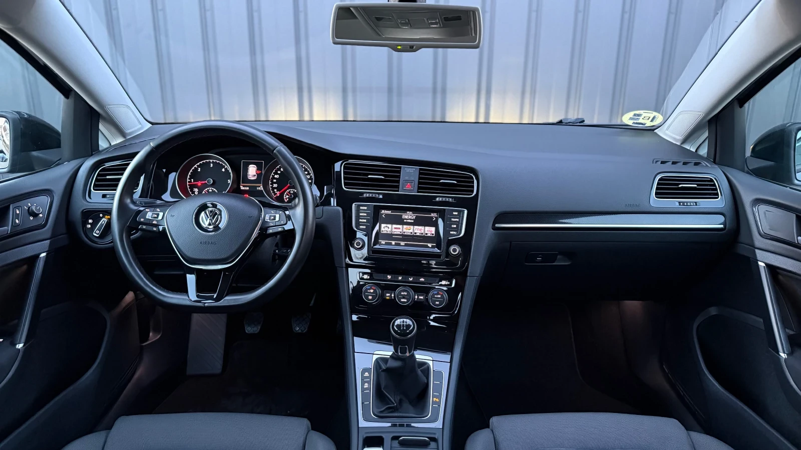 VW Golf R-LINE, снимка 9 - Автомобили и джипове - 53817563