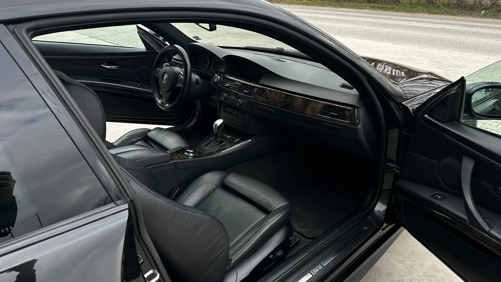 BMW 335, снимка 13 - Автомобили и джипове - 53937677