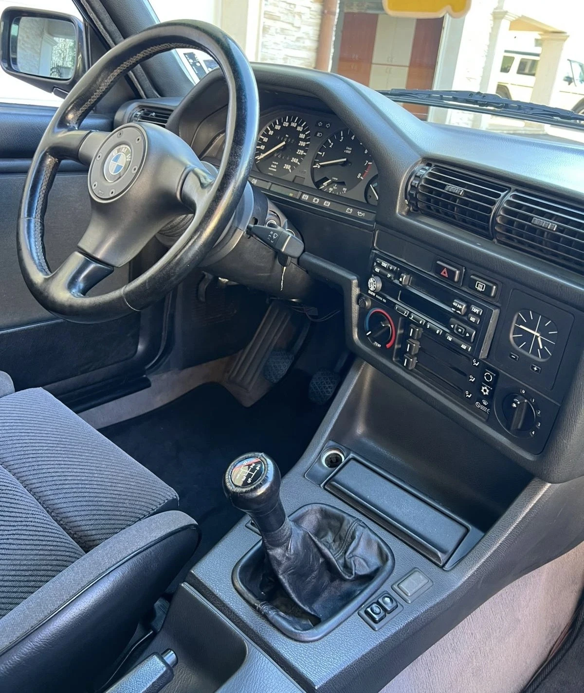 BMW 320 is M Power e30, снимка 11 - Автомобили и джипове - 54161939