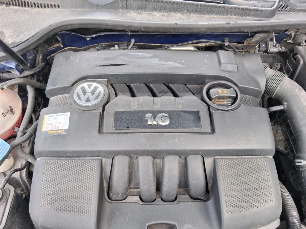 VW Golf, снимка 8 - Автомобили и джипове - 54034109