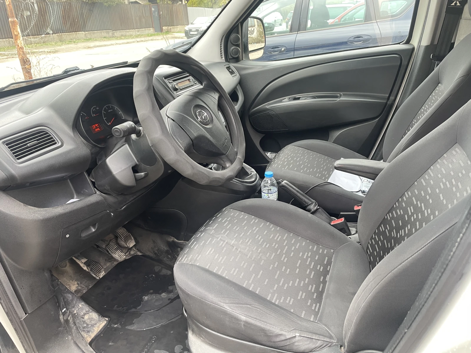 Opel Combo VAN 1.6 CDTI, снимка 8 - Автомобили и джипове - 54498225
