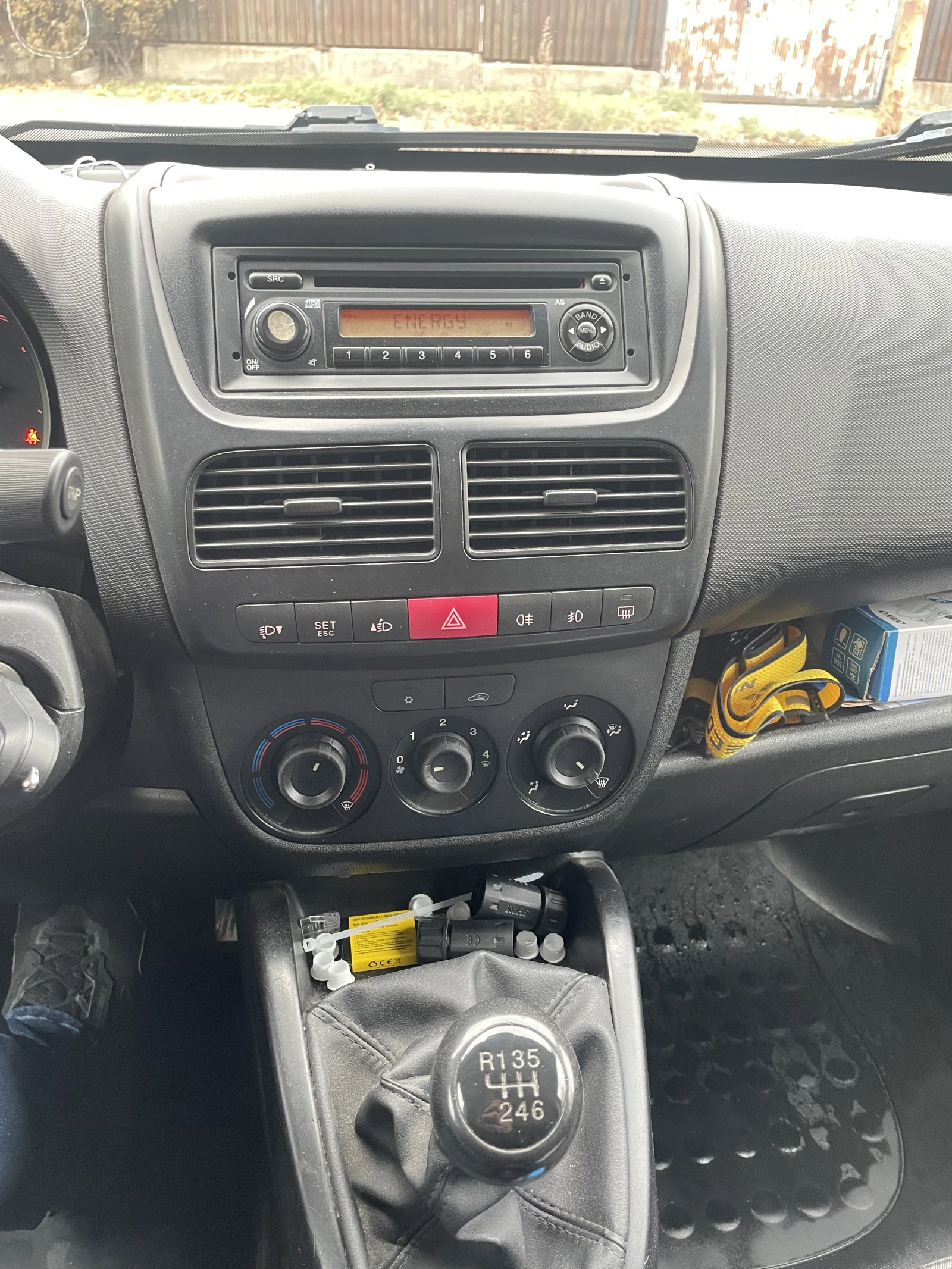 Opel Combo VAN 1.6 CDTI, снимка 10 - Автомобили и джипове - 54498225