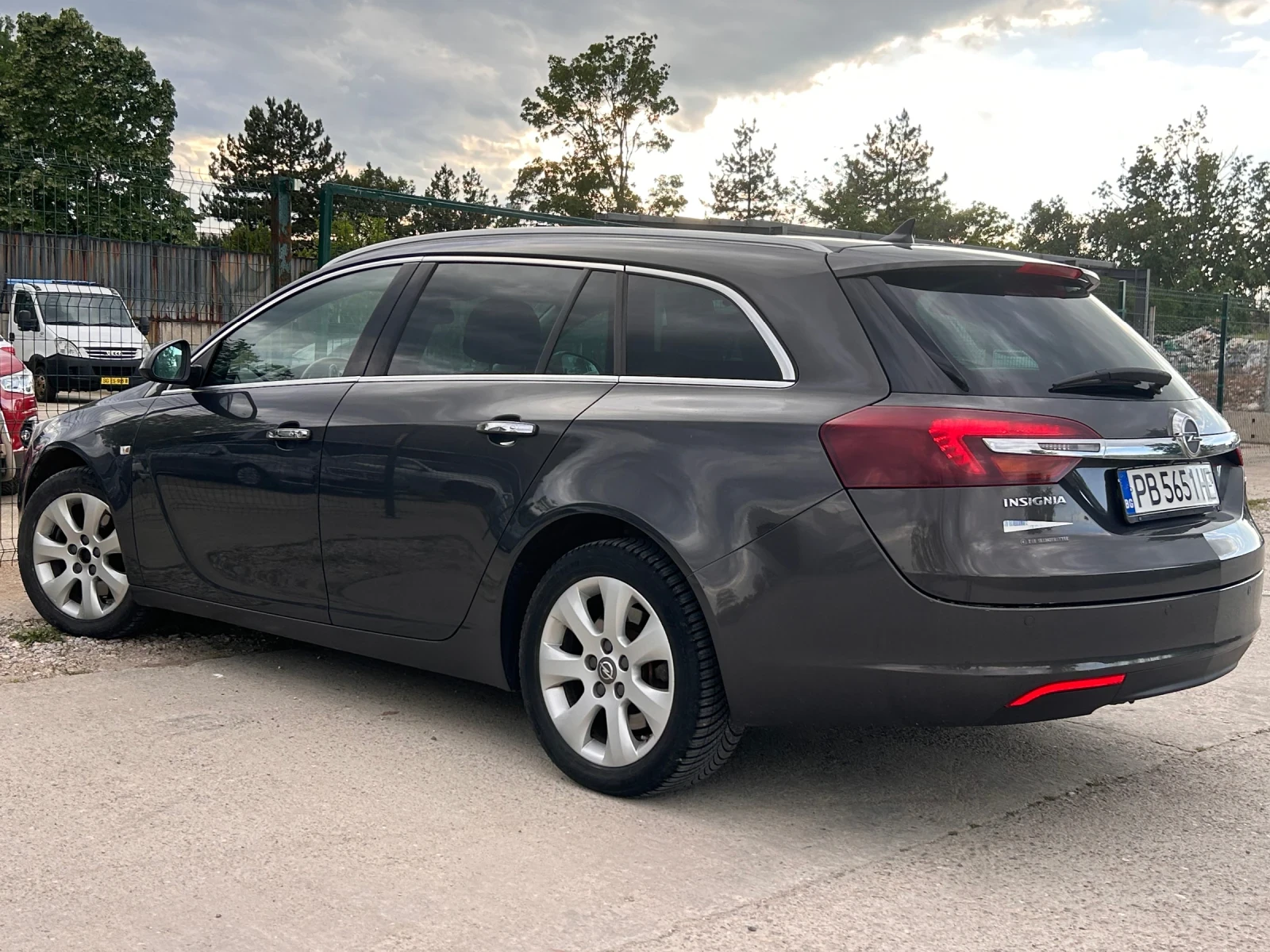Opel Insignia Full, снимка 3 - Автомобили и джипове - 54544204