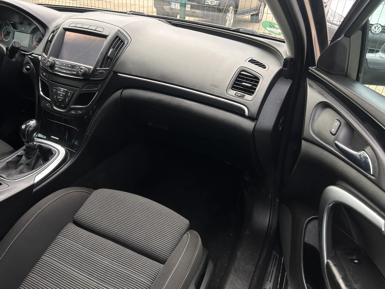 Opel Insignia Full, снимка 10 - Автомобили и джипове - 54544204