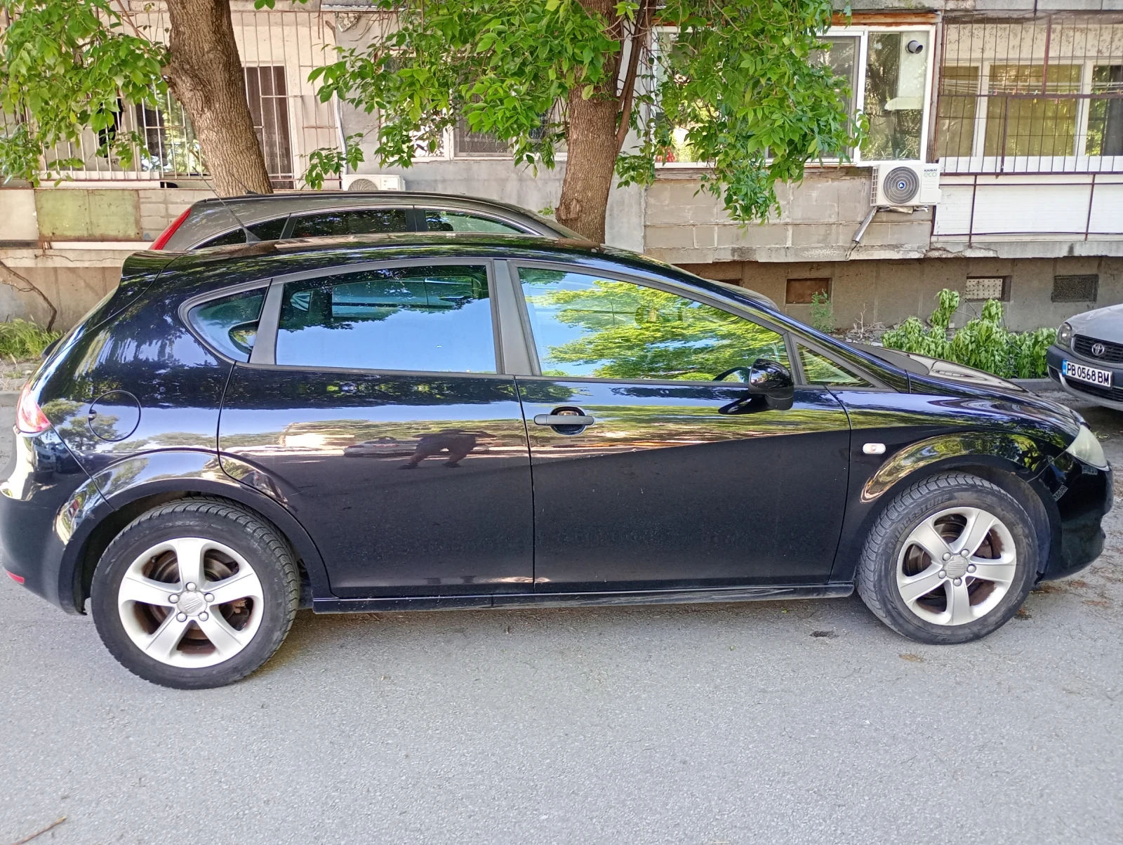Seat Leon, снимка 2 - Автомобили и джипове - 54555737