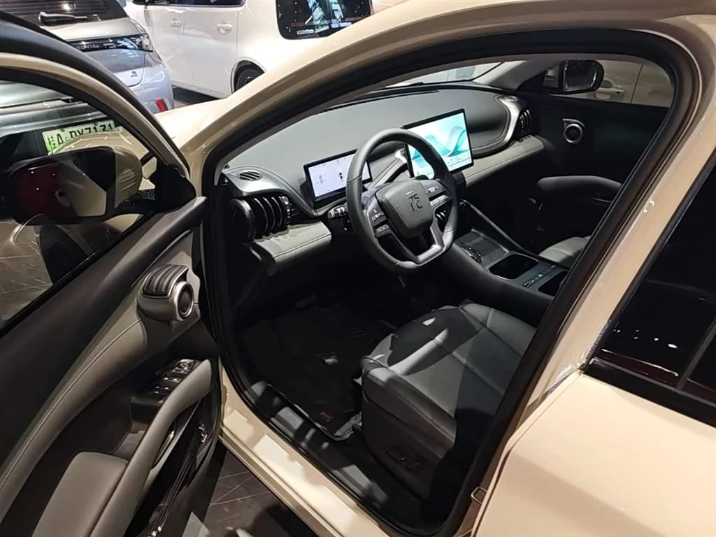 BYD Atto3 510 km Excellent model autogeorge.com, снимка 14 - Автомобили и джипове - 54594177