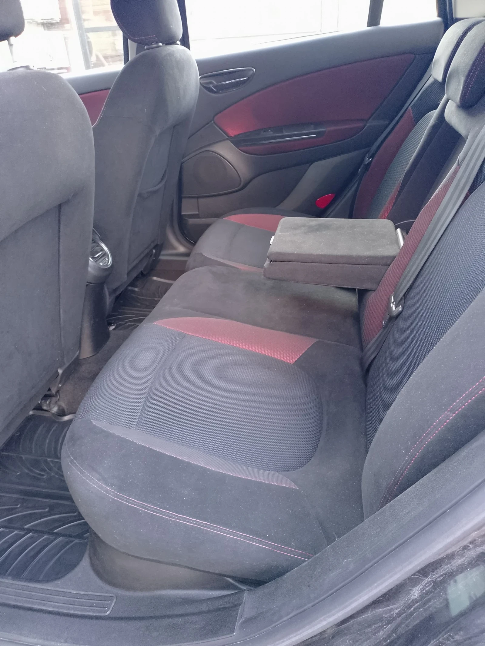 Fiat Bravo 1, 4 turbo m-jet, снимка 10 - Автомобили и джипове - 54620462
