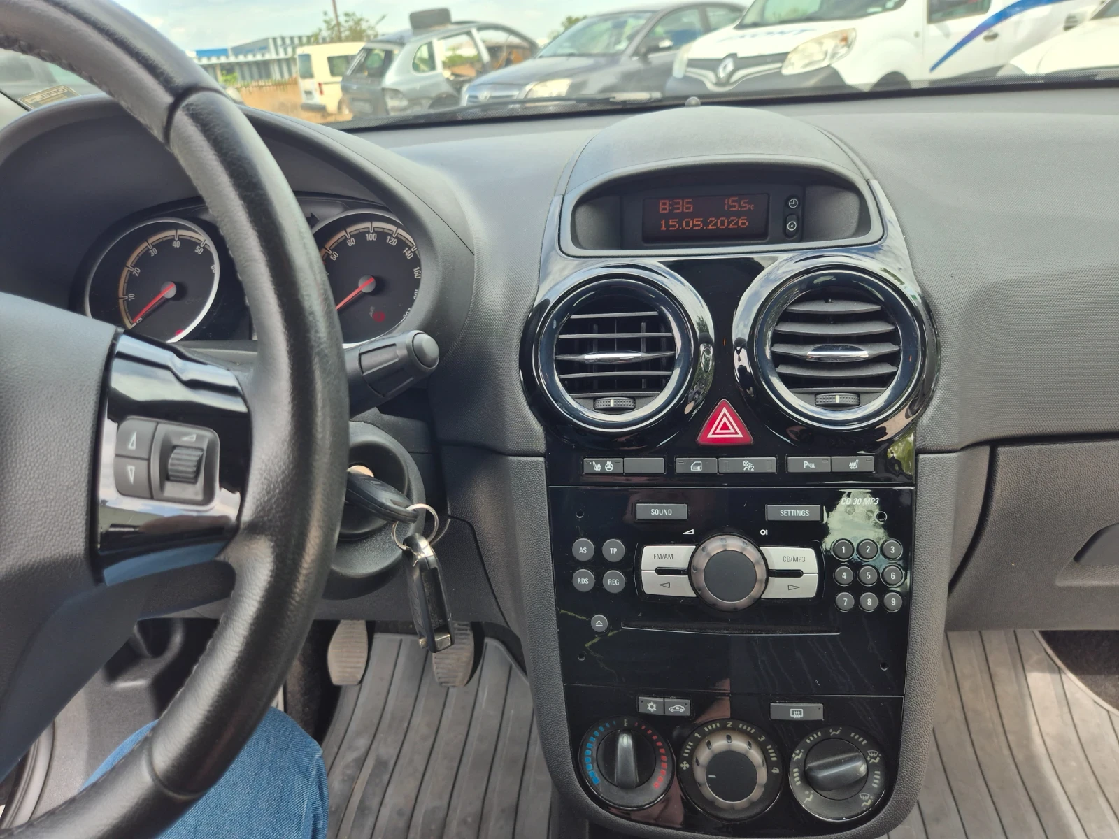 Opel Corsa, снимка 15 - Автомобили и джипове - 54646391