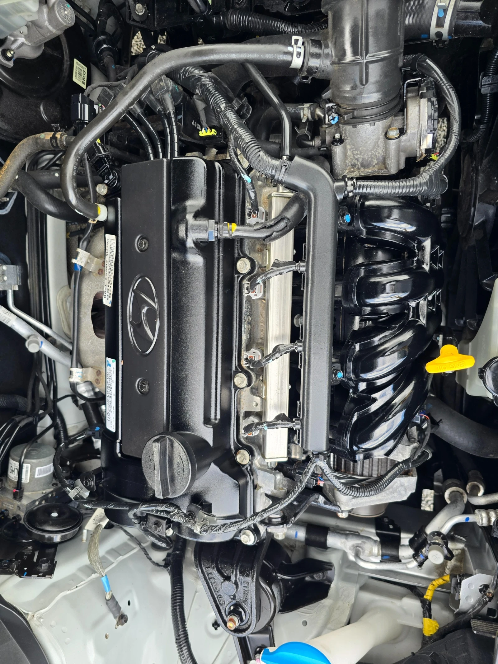 Hyundai I20 1.2i-85k.c-91000km.-EURO-6, снимка 12 - Автомобили и джипове - 54652819
