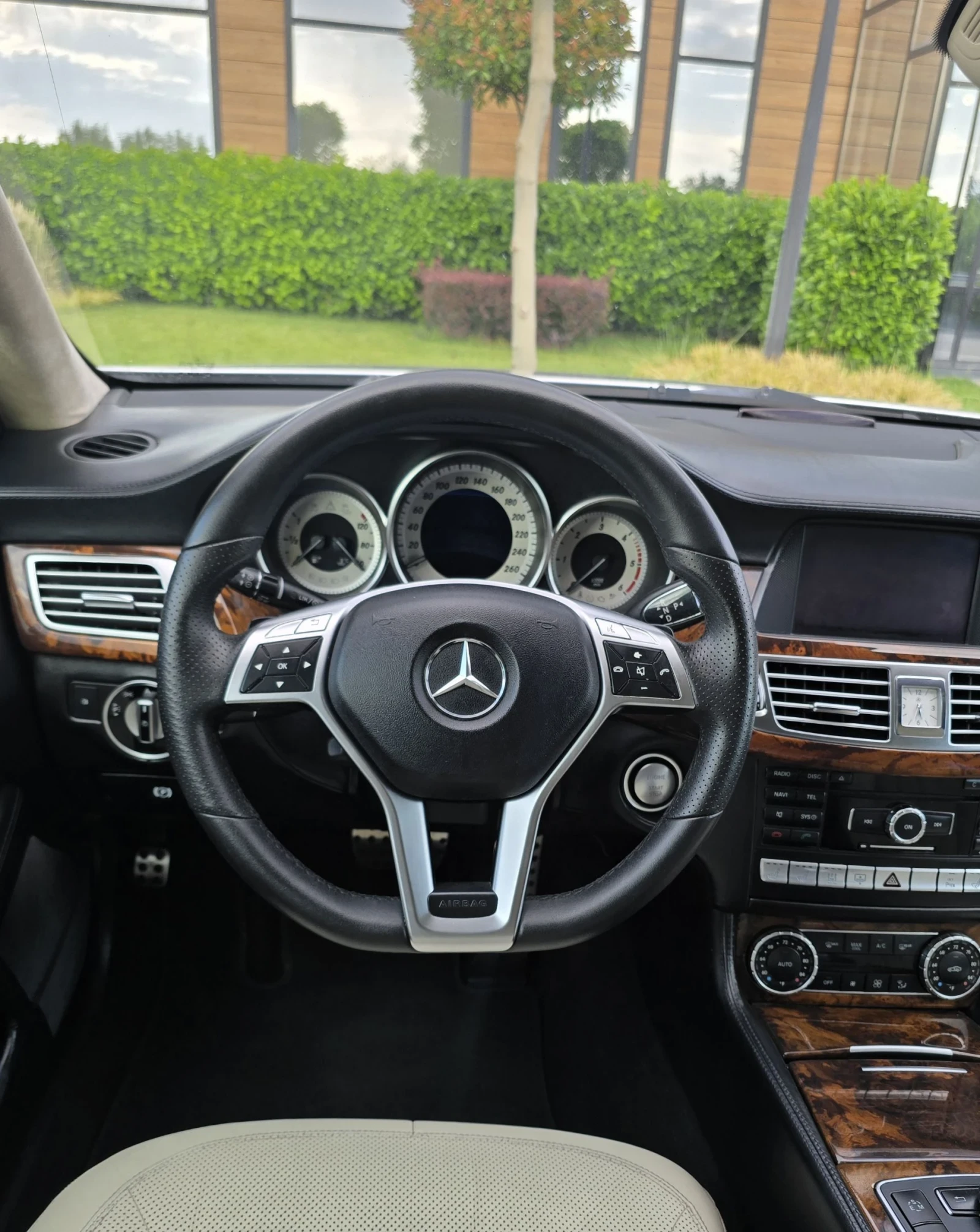 Mercedes-Benz CLS 350 CDI AMG pack.LED.Night vision.Distronic.Keyless, снимка 8 - Автомобили и джипове - 54772785