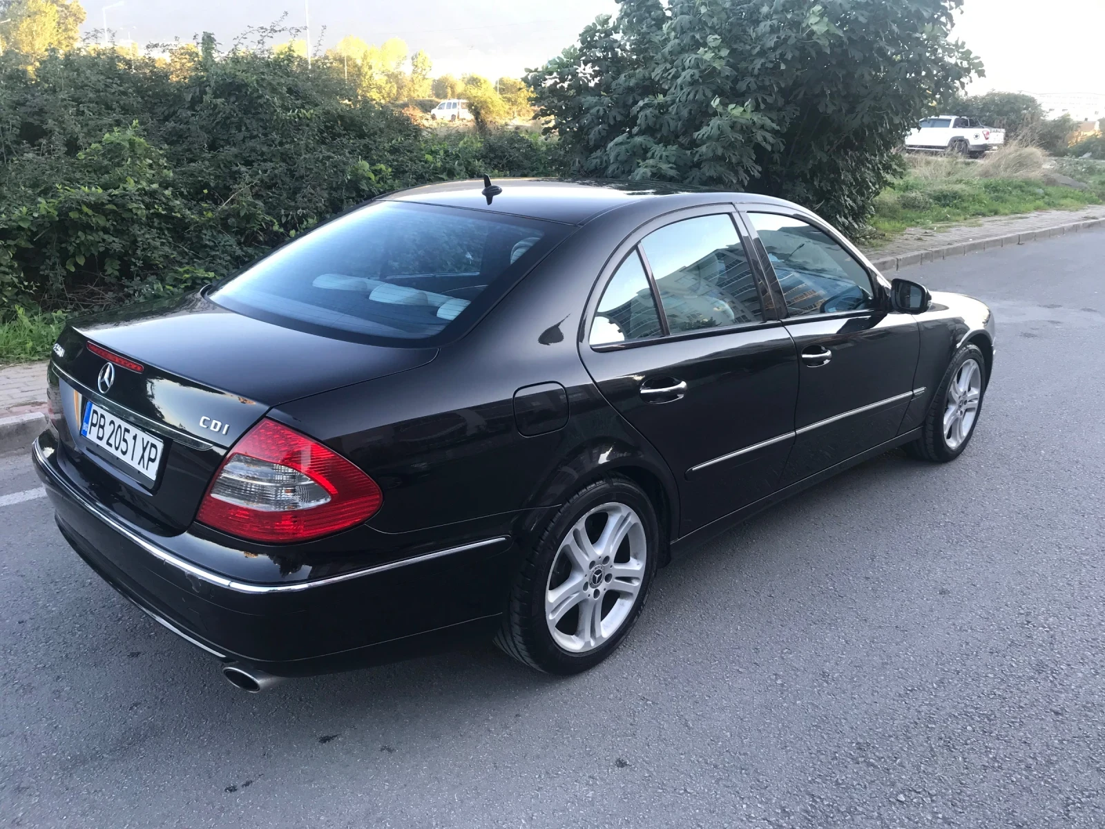 Mercedes-Benz E 280, снимка 7 - Автомобили и джипове - 55631431
