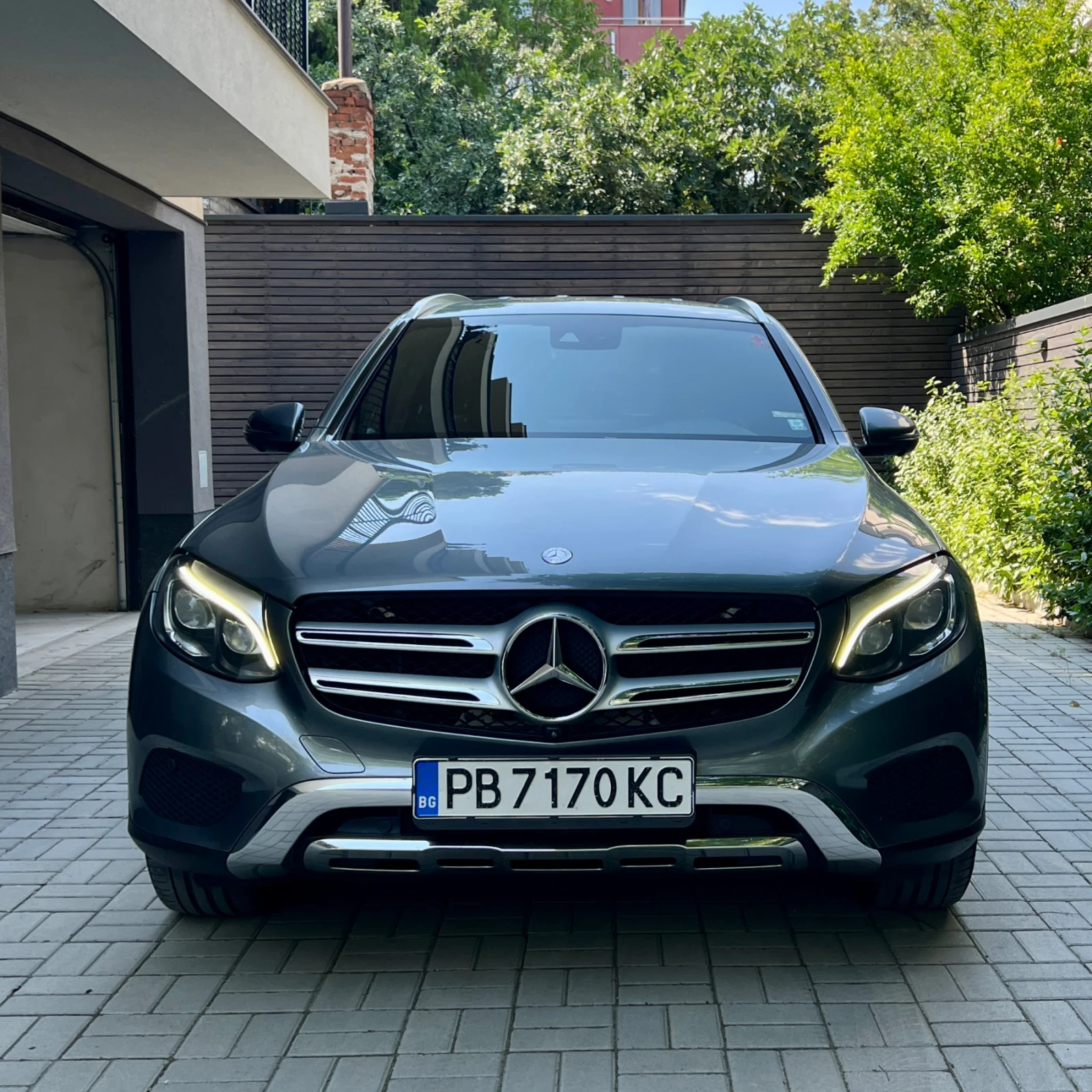 Mercedes-Benz GLC 250 d 4MATIC, снимка 2 - Автомобили и джипове - 55647516