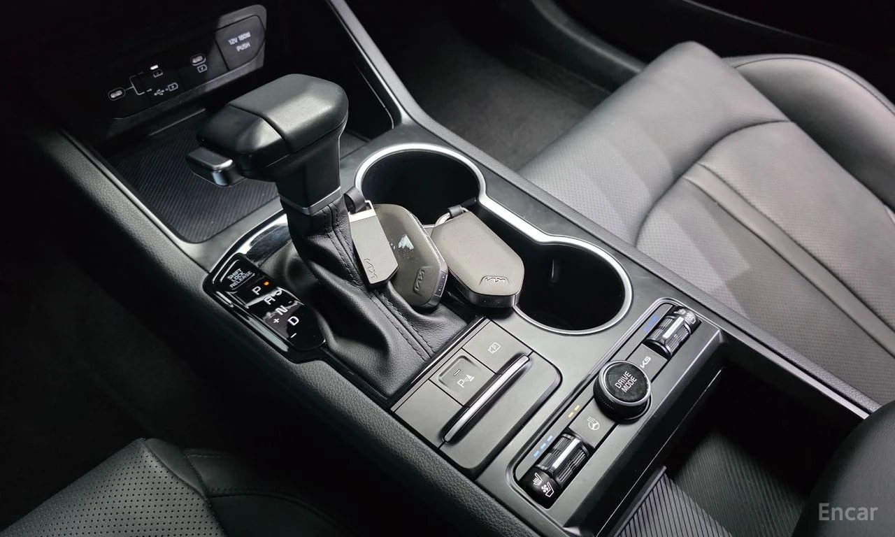 Kia Stinger 2.0* LPI* PRESTIGE* ОБДУХВАНЕ* LANE* ASSIST* КАМЕР, снимка 11 - Автомобили и джипове - 55730235