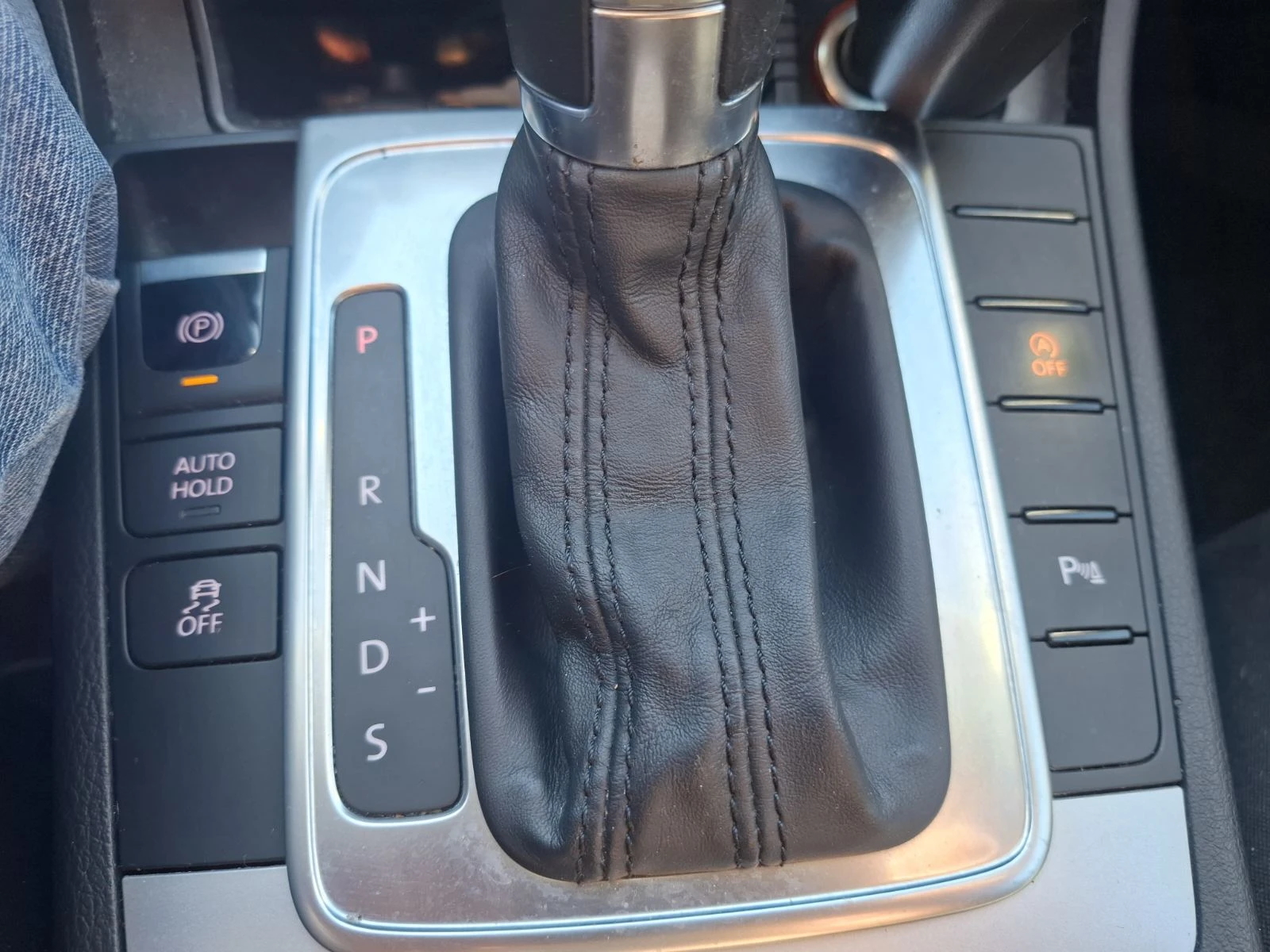 VW Passat 2.0TDI* DSG* 177 к.с., снимка 10 - Автомобили и джипове - 55963240