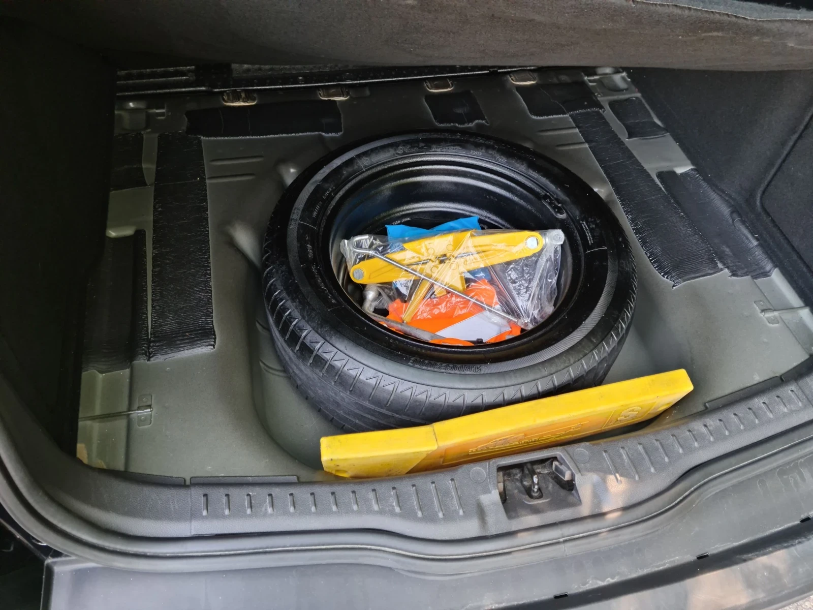 Ford Focus 1.6i / ���� �� ��� | Mobile.bg � ����������� 14