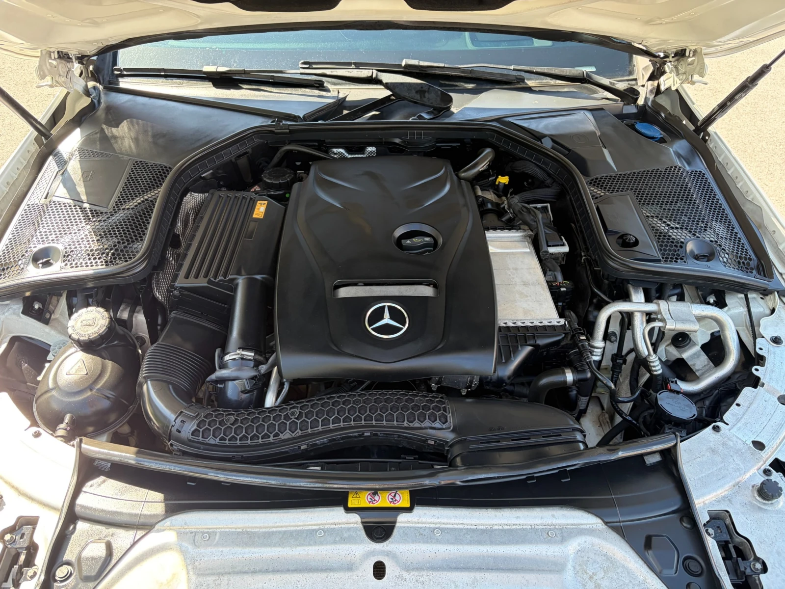 Mercedes-Benz C 200  COUPE AMG LINE * КРАЙНА ЦЕНА* FULL MAX , снимка 6 - Автомобили и джипове - 56242805