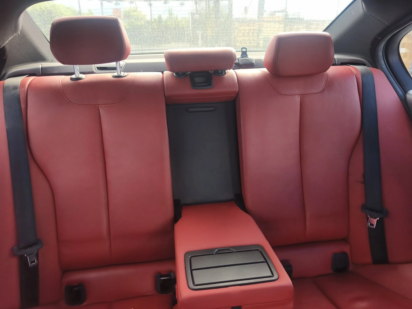 BMW 330 i xDrive, снимка 14 - Автомобили и джипове - 56277899