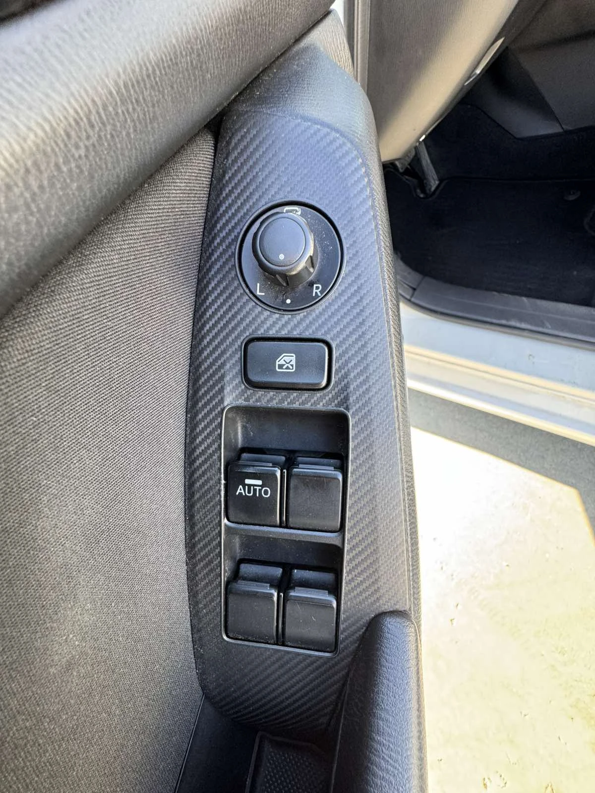Mazda 3 2.2, снимка 14 - Автомобили и джипове - 56415283