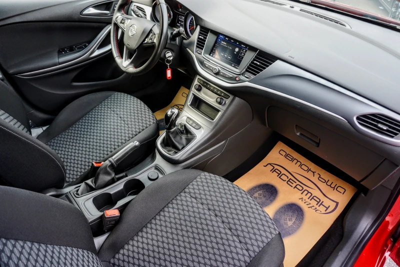Opel Astra 1.5 CDTI SPORTS TOURER, снимка 11 - Автомобили и джипове - 39443800