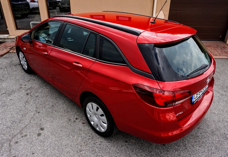Opel Astra 1.5 CDTI SPORTS TOURER, снимка 4 - Автомобили и джипове - 39443800