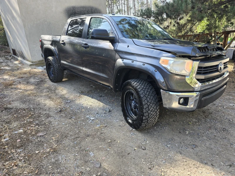 Toyota Tundra 5.7 4х4 SR5, снимка 1 - Автомобили и джипове - 47481589